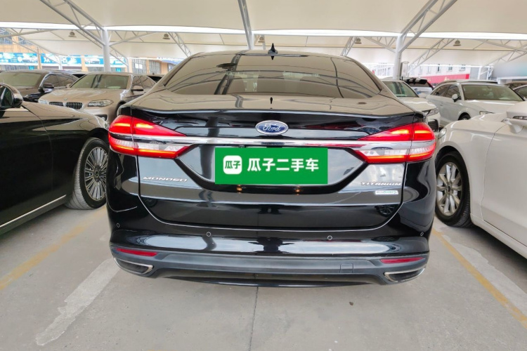 福特 蒙迪欧 2017款 EcoBoost 180 时尚型车身外观6