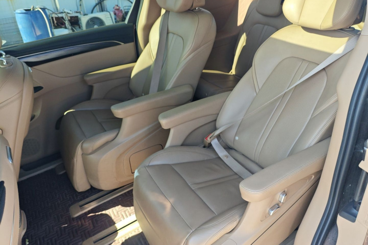 别克GL8 2020款 ES陆尊 653T 豪华型中控内饰21