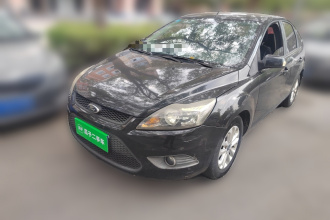 福特 福克斯 2013款 两厢经典 1.8L 自动基本型