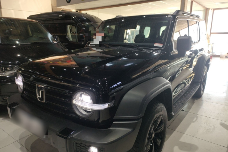 坦克300 2024款 2.0T 挑战者车身外观1