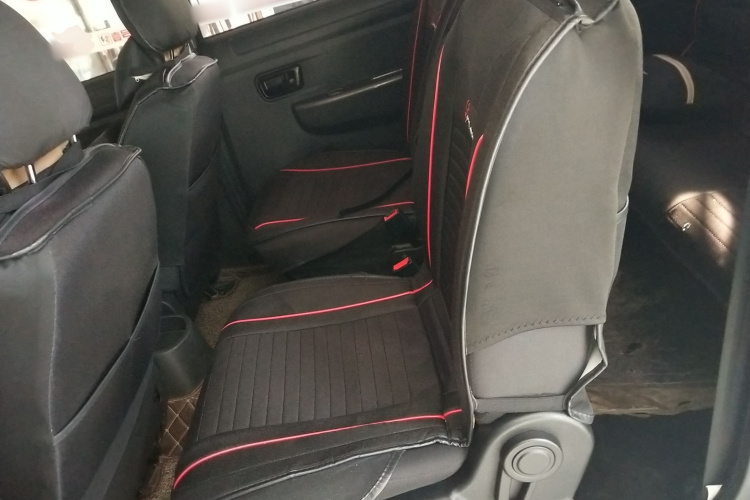 东风风光 风光330 2019款 1.5L手动实用型II 国VI中控内饰21