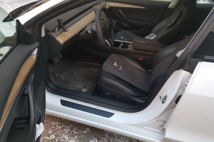 特斯拉 Model 3 2020款 改款 标准续航后驱升级版中控内饰20