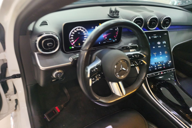 奔驰C级 2022款 改款 C 200 L 运动版中控内饰12