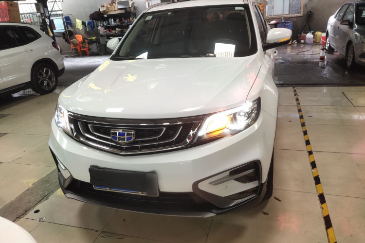 吉利汽车 博越 2018款 1.8TD 自动两驱智联型4G互联版车身外观2