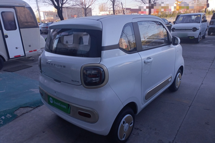 奔腾小马 2026款 222km 萌趣马 Plus车身外观6005