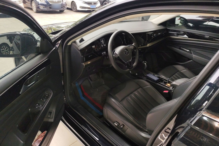 大众 帕萨特 2020款 改款 280TSI 商务版 国VI中控内饰7003