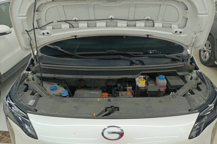 埃安 AION Y 2023款 Plus 610 乐享版 三元锂机舱底盘24