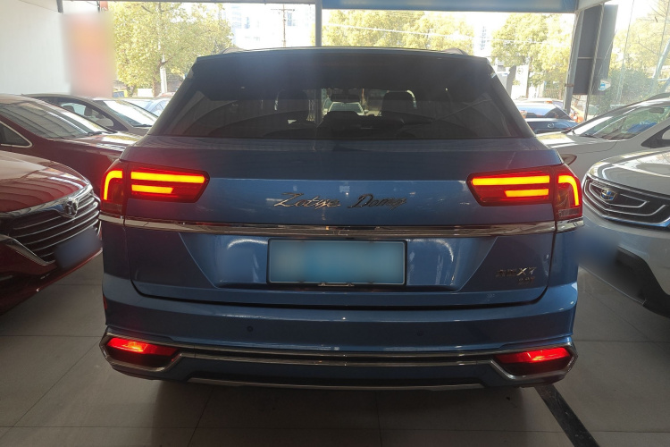 众泰 大迈X7 2017款 2.0T DCT至尊型车身外观6