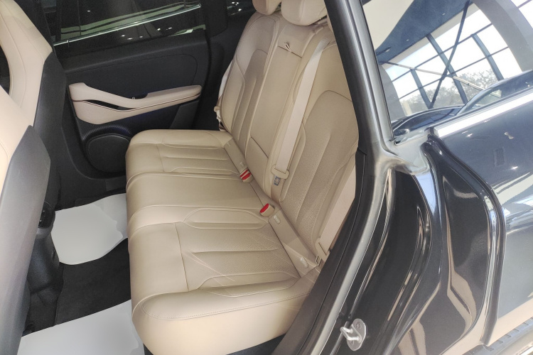 蔚来ET5T 2023款 75kWh Touring中控内饰21