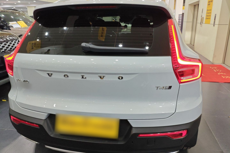 沃尔沃XC40 2020款 T4 四驱智远豪华版车身外观6