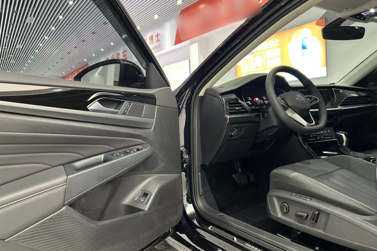 大众 帕萨特 2024款 330TSI 星空精英版中控内饰7005