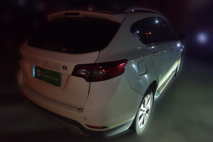 陆风X5 2016款 Plus 1.5T CVT创领版车身外观6005