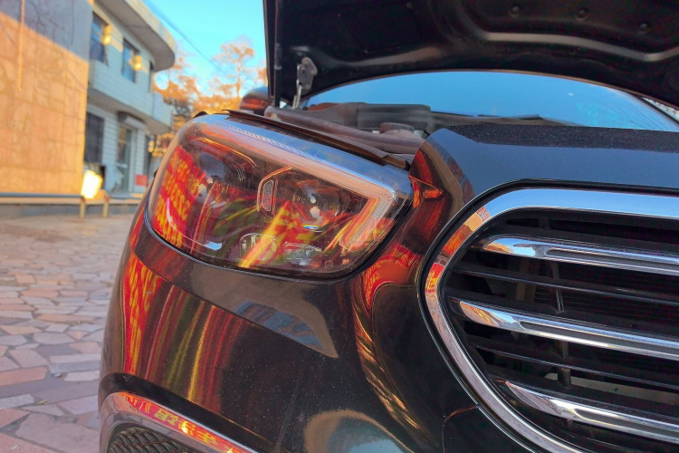 奔驰E级 2011款 E 300 L 时尚尊贵型车身外观6006