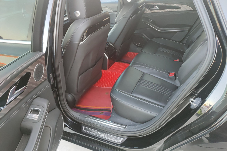 红旗H9 2020款 2.0T 智联旗享版中控内饰21