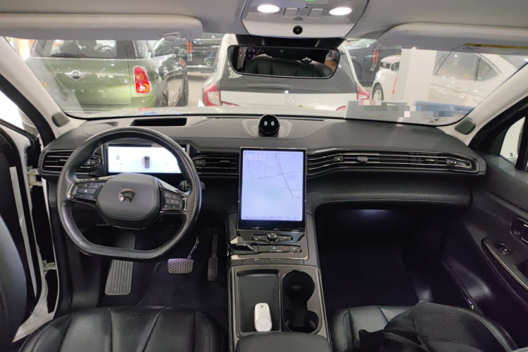 蔚来ES8 2020款 580KM 七座版中控内饰12