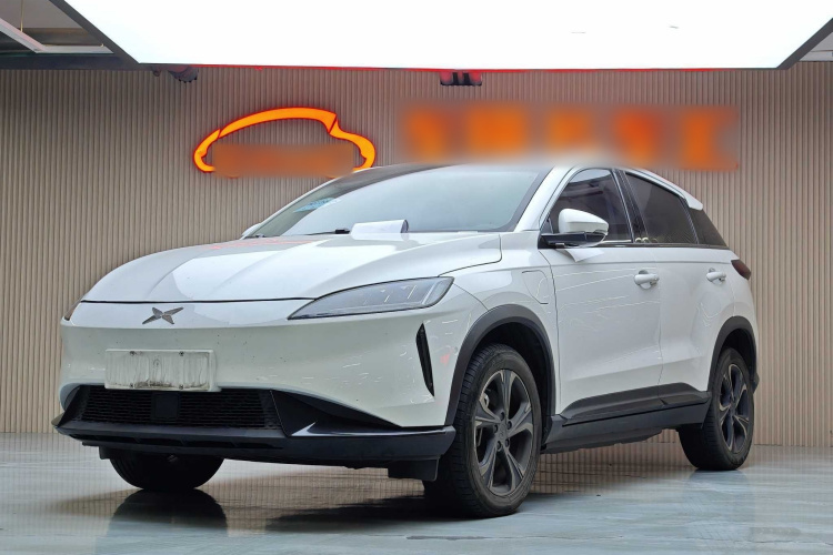 小鹏G3 2020款 460i 悦享版车身外观1