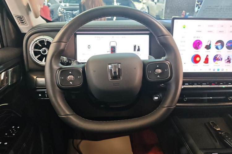 坦克300新能源 2025款 Hi4-T中控内饰13