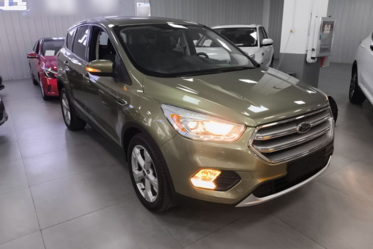 福特 翼虎 2017款 EcoBoost 180 两驱精翼型车身外观3