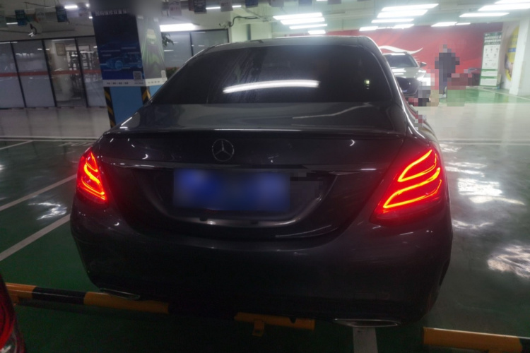 奔驰C级 2018款 C 200 运动版车身外观6004