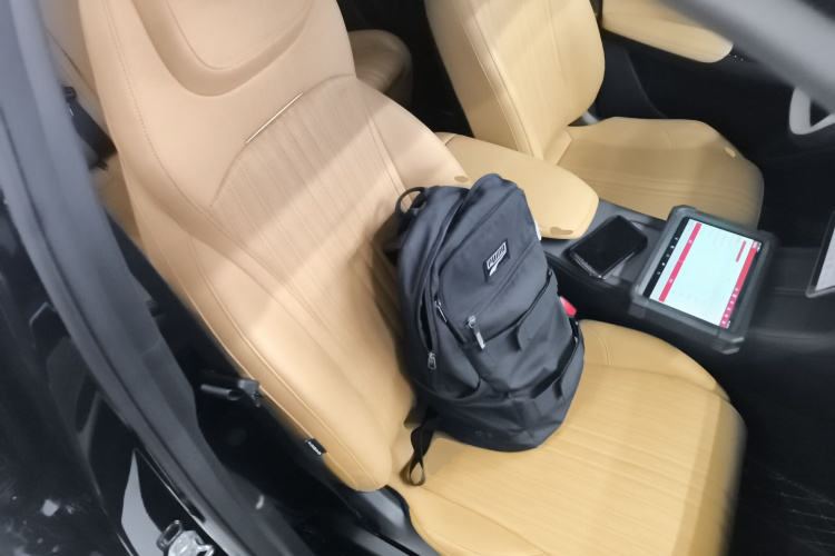 吉利银河 银河L7 2023款 1.5T 115km MAX局部细节41