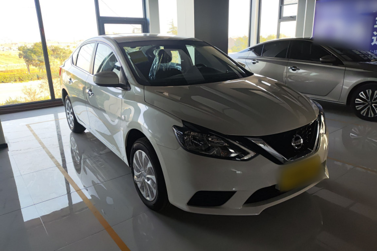 日产 轩逸 2024款 改款三 经典 1.6XE CVT舒适版车身外观3