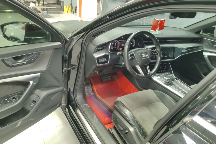 奥迪A6L 2019款 45 TFSI quattro 臻选动感型中控内饰20