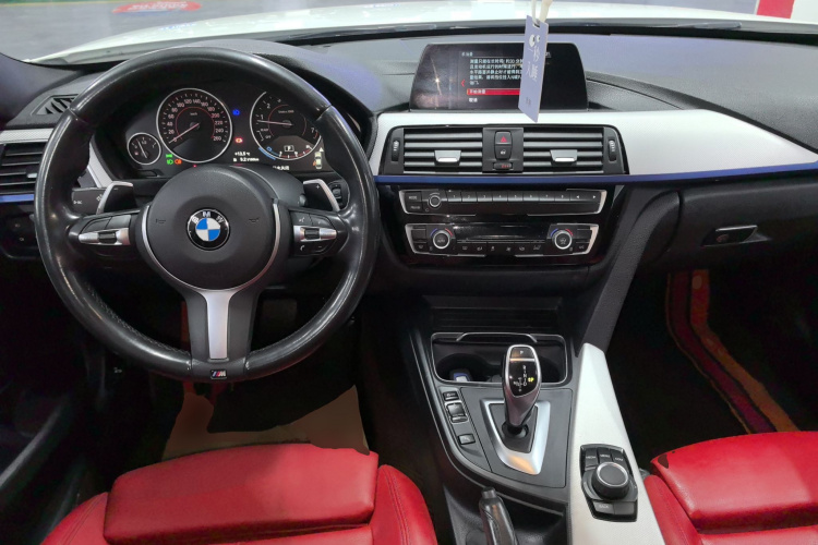 宝马3系 2019款 320i M运动套装中控内饰12