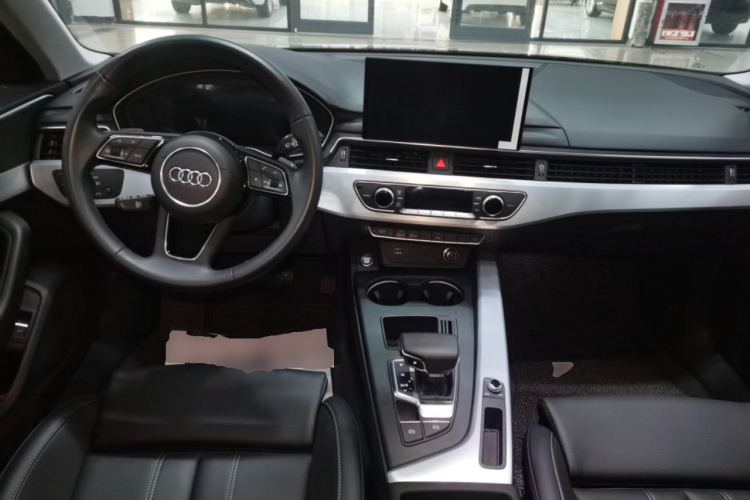 奥迪A4L 2024款 40 TFSI 时尚动感型中控内饰12