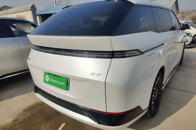 小鹏X9 2025款 740超长续航 Max车身外观7