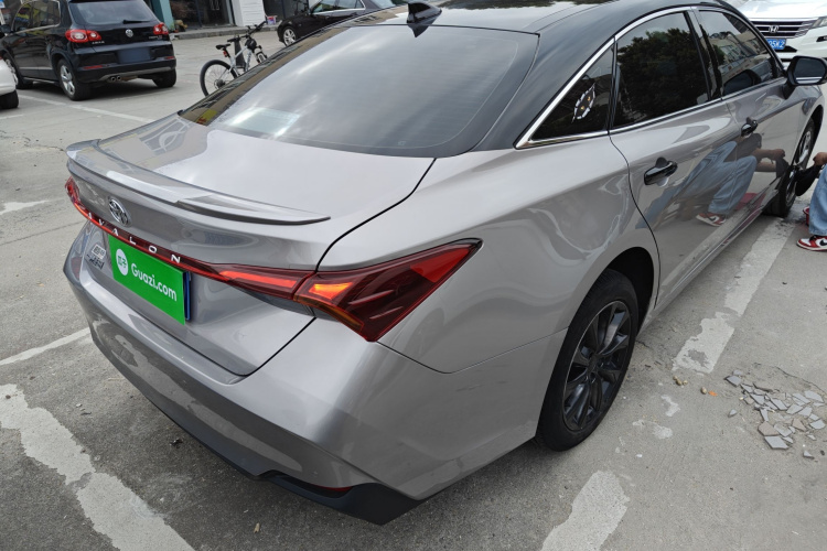 丰田 亚洲龙 2024款 2.0L 进取版车身外观7