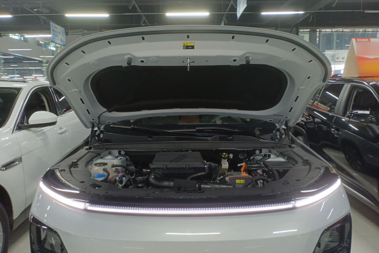 捷途山海L7 2024款 1.5T 120km ULTRA 7座机舱底盘24