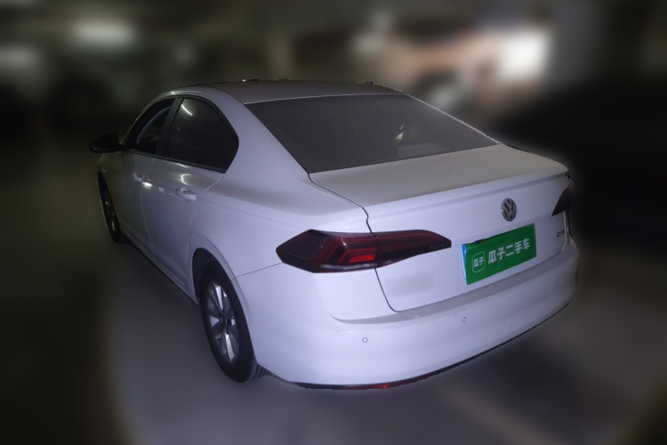 大众 宝来 2020款 1.5L 自动时尚型车身外观5