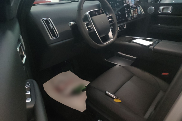 理想汽车 理想L6 2024款 Pro中控内饰19