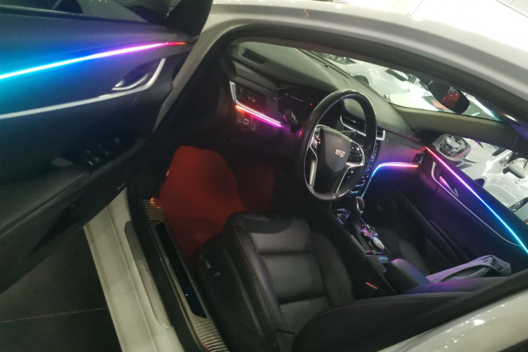 凯迪拉克XTS 2018款 28T 技术型中控内饰7003