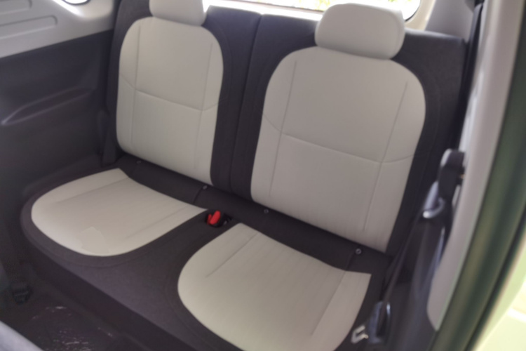 吉利银河 熊猫 2025款 210km 元气熊中控内饰21