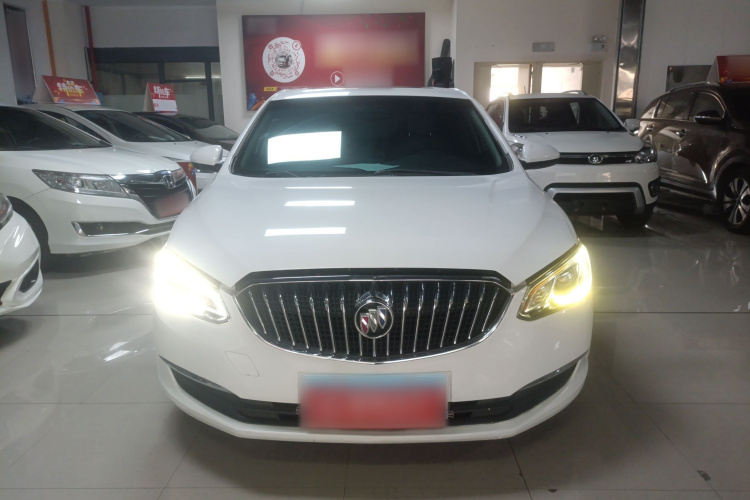 别克 英朗 2015款 15N 自动精英型车身外观2