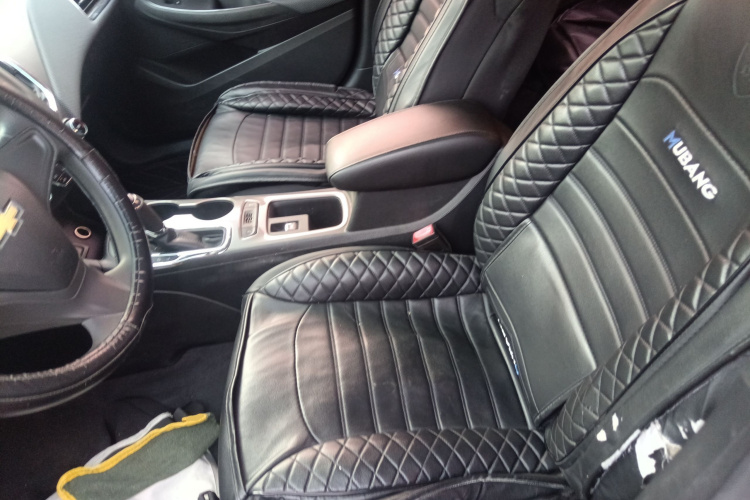 雪佛兰 科鲁兹 2018款 320 自动先锋天窗版中控内饰19