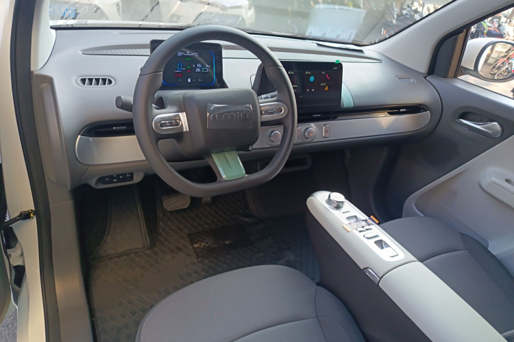 长安启源 长安Lumin 2025款 205km 香沁款中控内饰7002