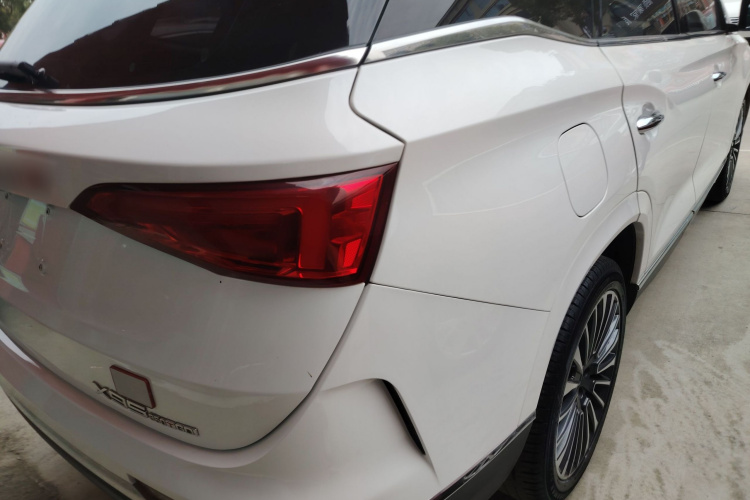 捷途X95 2020款 1.6T DCT探索Pro版 5座车身外观9