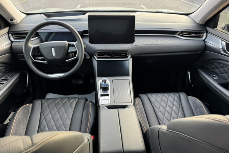 魏牌 拿铁DHT 2022款 1.5T DHT超大杯中控内饰7002