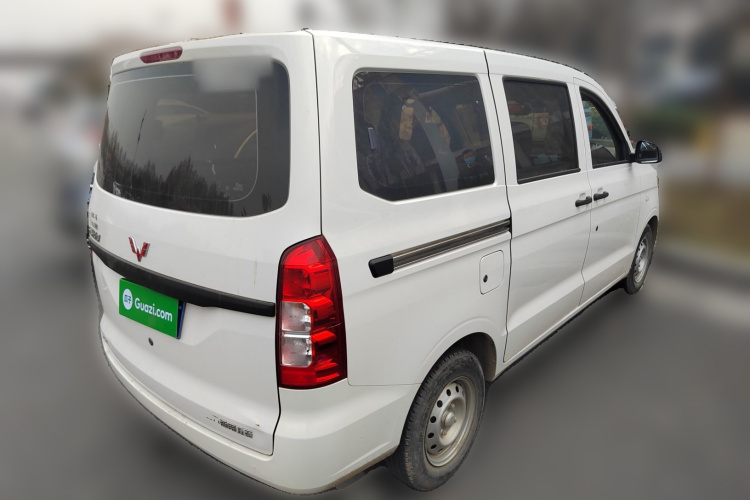 五菱汽车 五菱宏光V 2019款 1.5L劲取版国VI LAR车身外观7