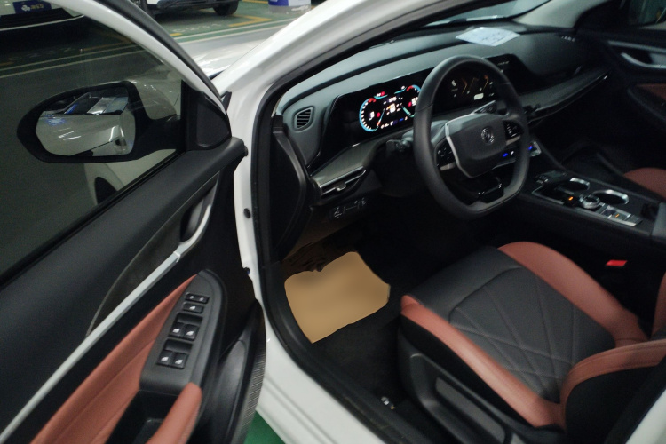 长安 逸动 2023款 畅享版 PLUS 蓝鲸NE 1.4T GDI DCT尊贵版中控内饰20