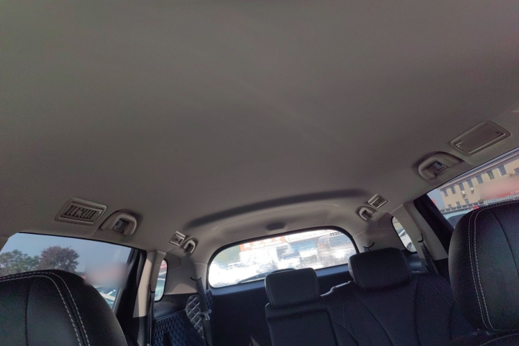 比亚迪 宋MAX 2017款 1.5T 手动智联豪华型 7座中控内饰22