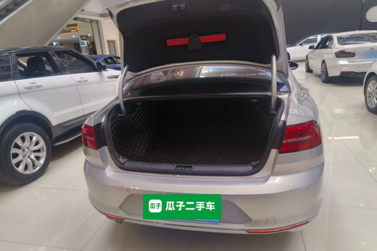 大众 迈腾 2018款 330TSI DSG 领先型机舱底盘23