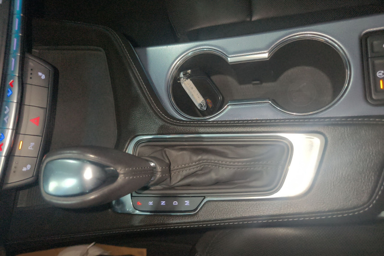 凯迪拉克CT4 2021款 28T 豪华型局部细节18