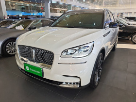 林肯 飞行家 2021款 3.0T V6 四驱行政版