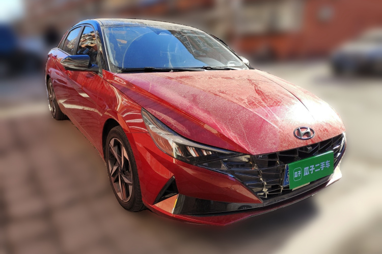 现代 伊兰特 2022款 240TGDi DCT TOP旗舰版车身外观3