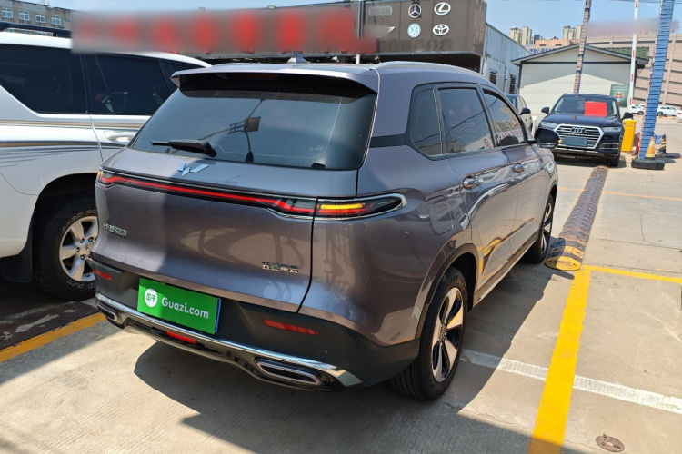 五菱汽车 五菱星云 2023款 2.0L DHT 旗舰版车身外观7