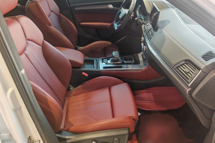 奥迪Q5L 2024款 40 TFSI 豪华动感型局部细节41