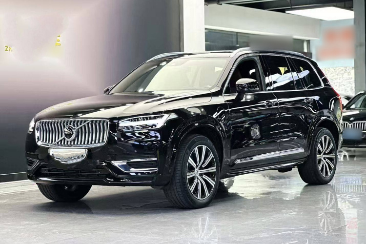沃尔沃XC90新能源 2022款 改款 E驱混动 T8 智尊豪华版 7座车身外观1